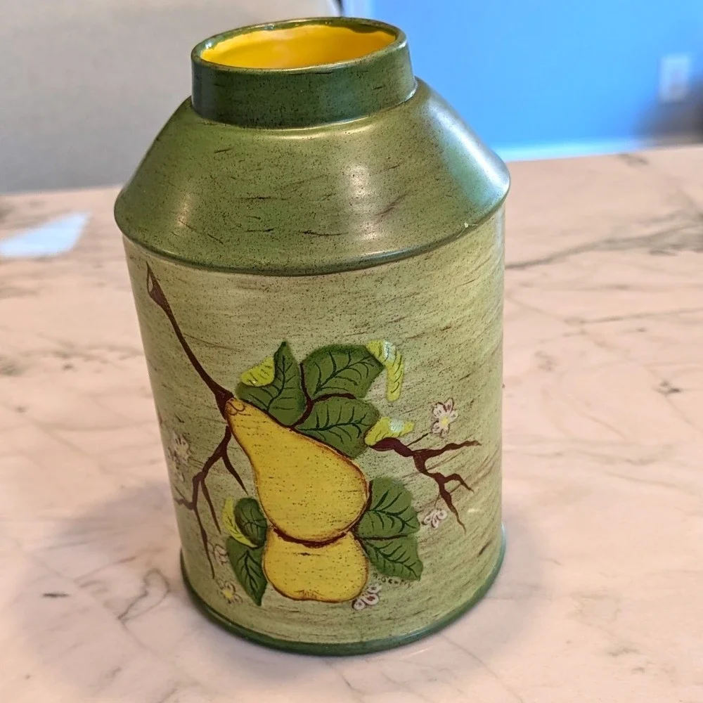 Vintage‎ Hand Painted Ceramic Pear Tea Caddy Ginger Jar Sage Green Rustic Decor